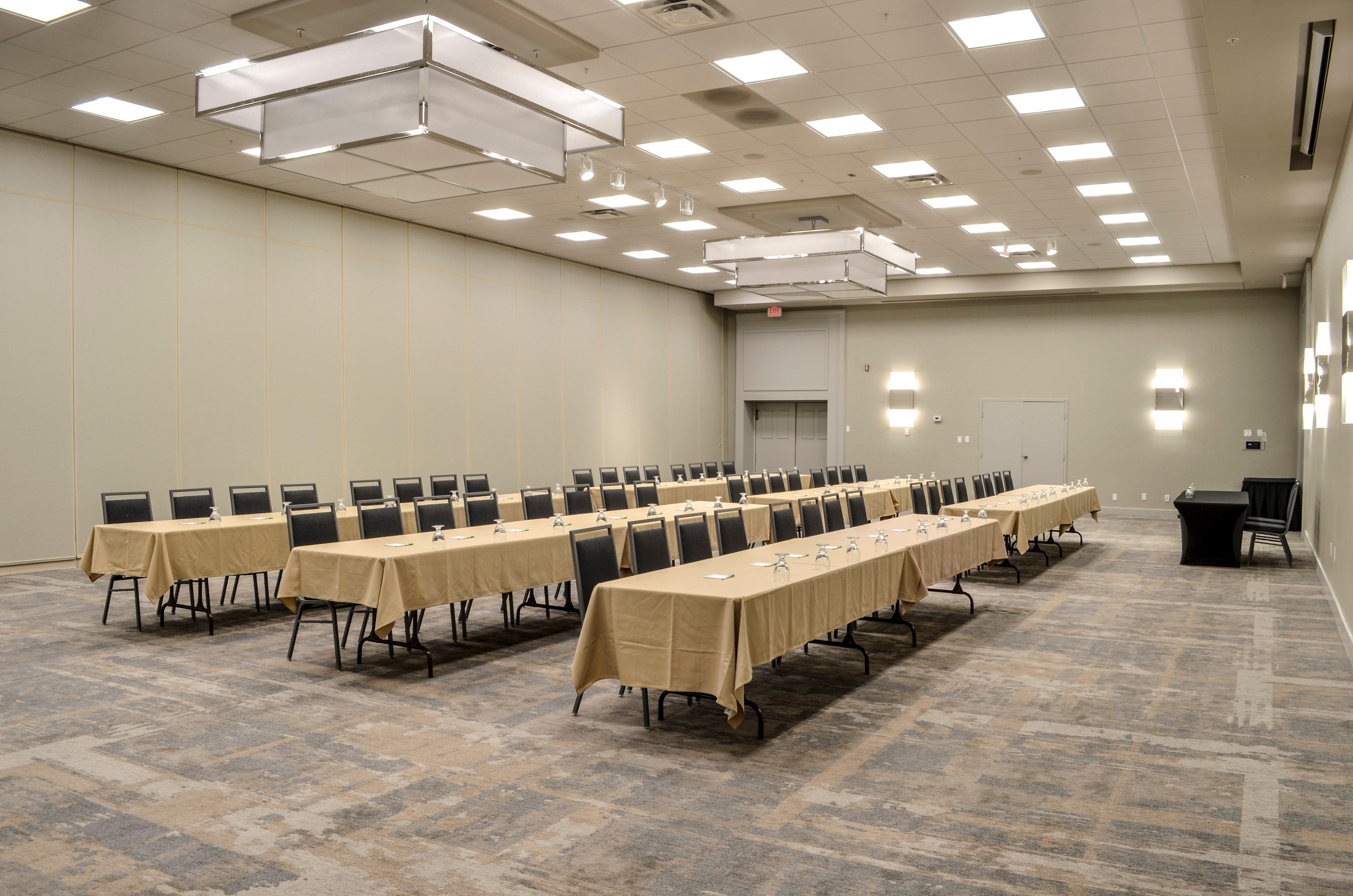 Holiday Inn Fargo By Ihg Εξωτερικό φωτογραφία